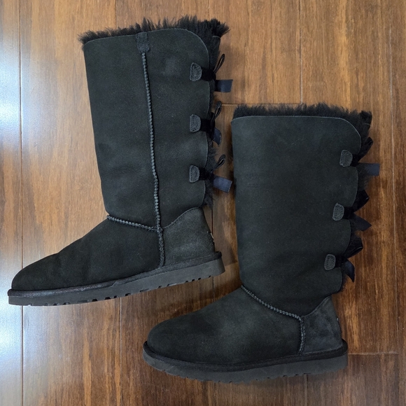 UGG BAILEY TALL II BOOTS TRIPLE BOW BLACK WITH BOX & ORIGINAL PACKAGING SIZE 6 - Picture 5 of 12